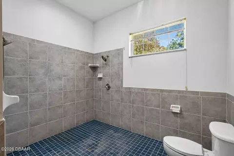 Bath - 2312 Warden Trl, Ormond Beach, FL 32174 photo 7 of 8