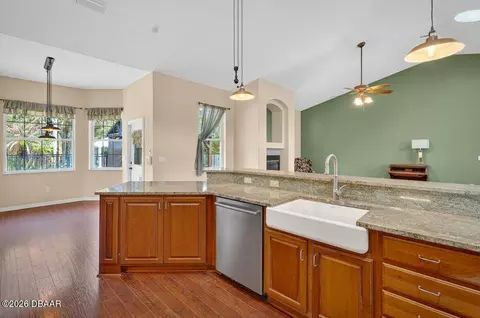 Kitchen - 2312 Warden Trl, Ormond Beach, FL 32174 photo 4 of 4