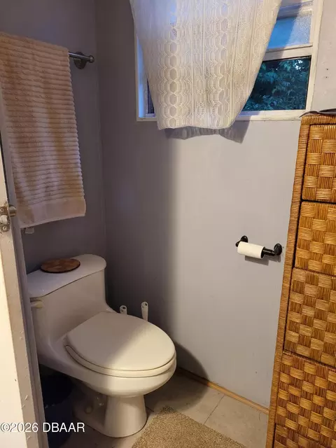 Bath - 2024 Toni St, Ormond Beach, FL 32174 photo 4 of 5
