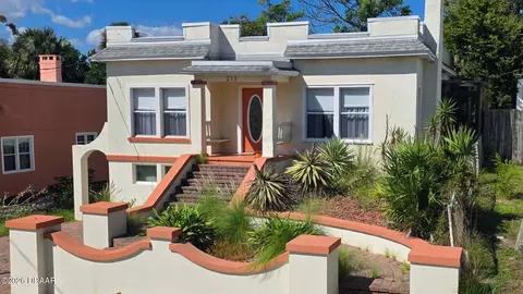 213 Jessamine Blvd, Daytona Beach, FL 32118