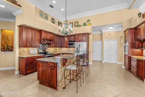Kitchen - 1106 Oxbridge Ln, Ormond Beach, FL 32174 photo 2 of 5