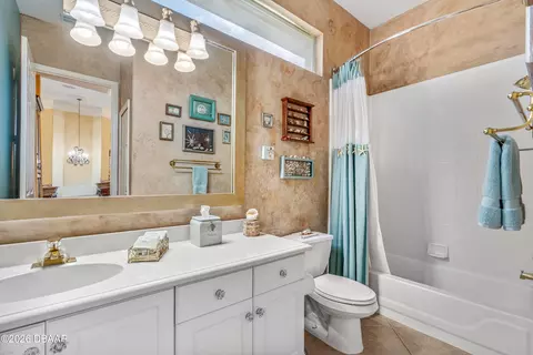 Bath - 1106 Oxbridge Ln, Ormond Beach, FL 32174 photo 7 of 7