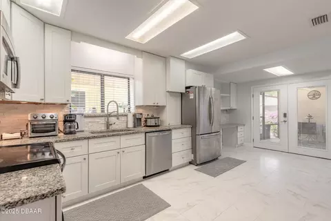 Kitchen - 4 Fox Run Trl, Ormond Beach, FL 32174 photo 1 of 2