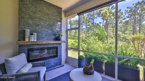 Exterior - 822 Aldenham Ln, Ormond Beach, FL 32174 photo 5 of 8