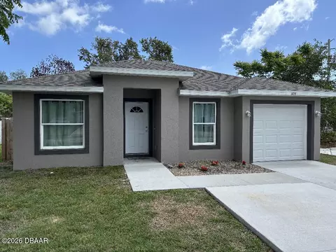 305 Fletcher Ave, Daytona Beach, FL 32114