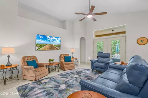 Living - 12 Westland Run, Ormond Beach, FL 32174 photo 2 of 4