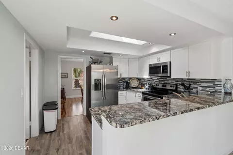 Kitchen - 12 Cameo Cir, Ormond Beach, FL 32174 photo 4 of 4