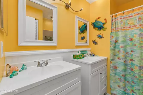 Bath - 12 Cameo Cir, Ormond Beach, FL 32174 photo 1 of 4