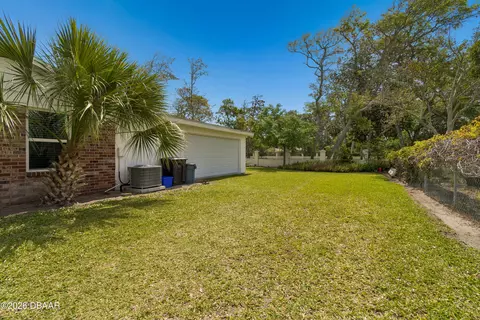 Exterior - 12 Cameo Cir, Ormond Beach, FL 32174 photo 6 of 7