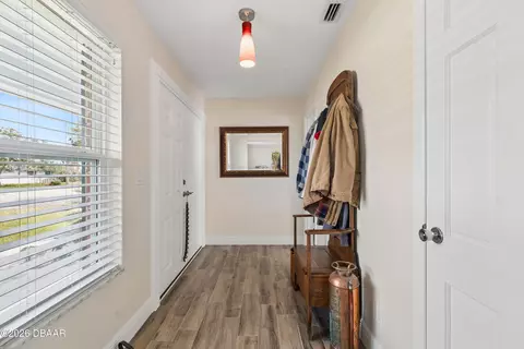 Entry Way - 12 Cameo Cir, Ormond Beach, FL 32174 photo 3 of 5
