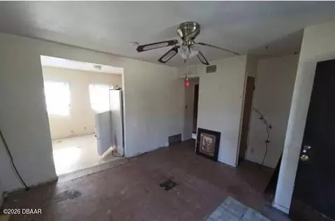 Living - 264 Laws Ln, Ormond Beach, FL 32174 photo 1 of 2
