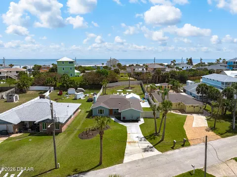 1946 N Daytona Ave, Flagler Beach, FL 32136