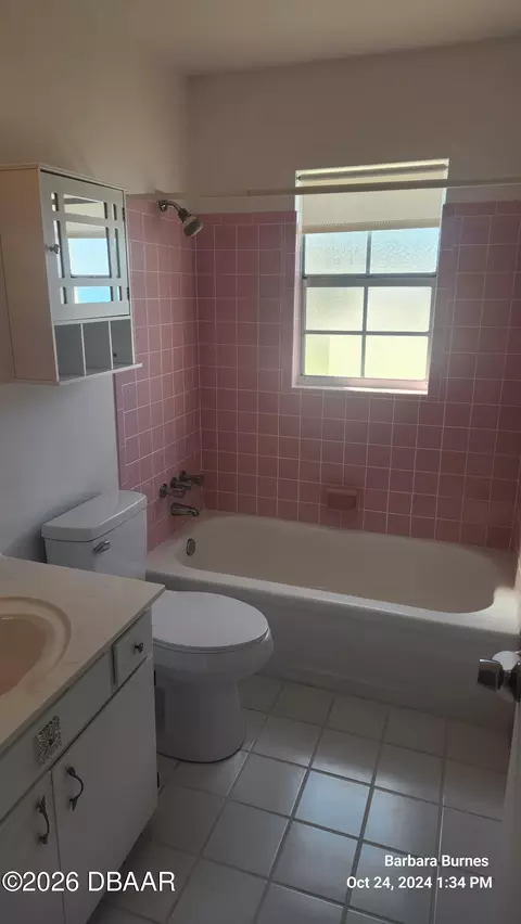 Bath - 1759 Valencia Ave, Ormond Beach, FL 32174 photo 2 of 2