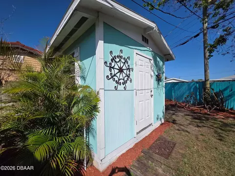 Exterior - 49 Seaside Dr, Ormond Beach, FL 32176 photo 10 of 20