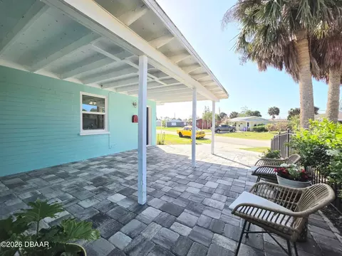Exterior - 49 Seaside Dr, Ormond Beach, FL 32176 photo 2 of 20