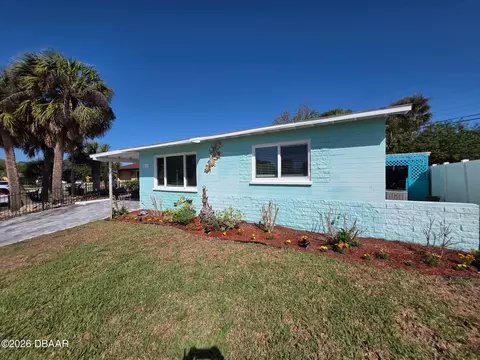 Exterior - 49 Seaside Dr, Ormond Beach, FL 32176 photo 1 of 20