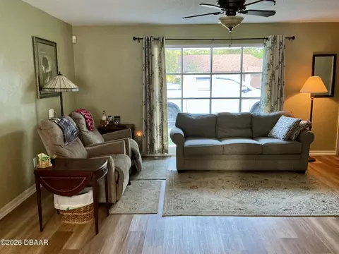 Living - 190 Quail Run, Ormond Beach, FL 32174 photo 4 of 6