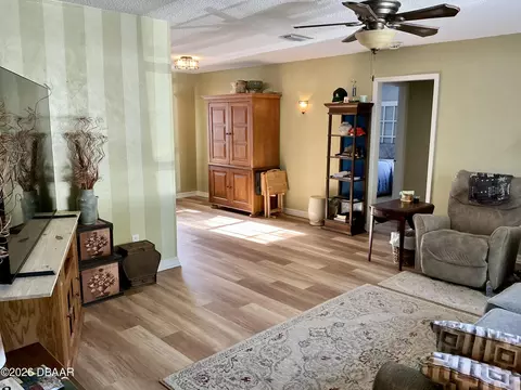 Living - 190 Quail Run, Ormond Beach, FL 32174 photo 2 of 6