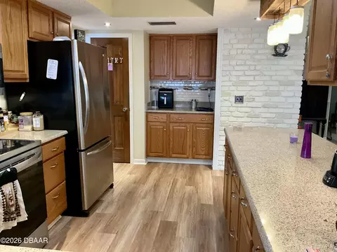 Kitchen - 190 Quail Run, Ormond Beach, FL 32174 photo 7 of 7