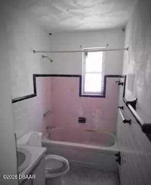 Bath - 256 Laws Ln, Ormond Beach, FL 32174 photo 1 of 1
