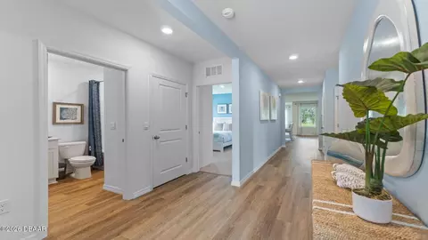 1301 Lawndale Ct, Ormond Beach, FL 32174 photo 4