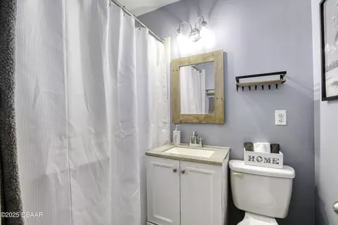 Bath - 106 Cardinal Dr, Ormond Beach, FL 32176 photo 1 of 1