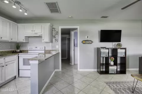 Kitchen - 106 Cardinal Dr, Ormond Beach, FL 32176 photo 1 of 5