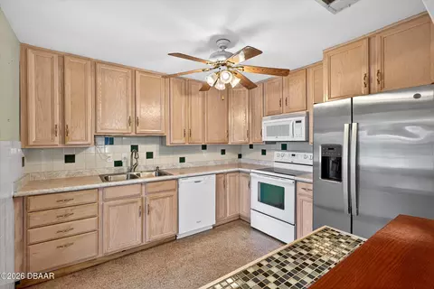 Kitchen - 60 Benjamin Dr, Ormond Beach, FL 32176 photo 2 of 4