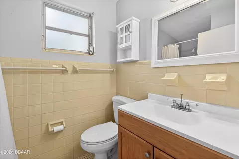 Bath - 60 Benjamin Dr, Ormond Beach, FL 32176 photo 1 of 3