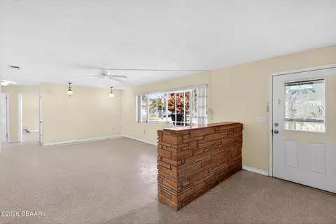 Living - 60 Benjamin Dr, Ormond Beach, FL 32176 photo 2 of 6