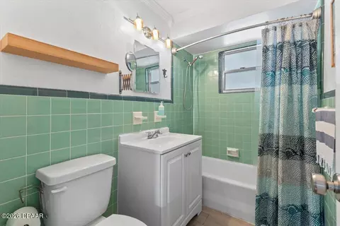 Bath - 672 Cordova Ave, Ormond Beach, FL 32174 photo 1 of 1