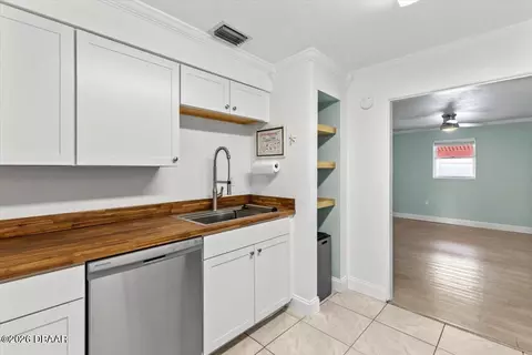 Kitchen - 672 Cordova Ave, Ormond Beach, FL 32174 photo 2 of 4