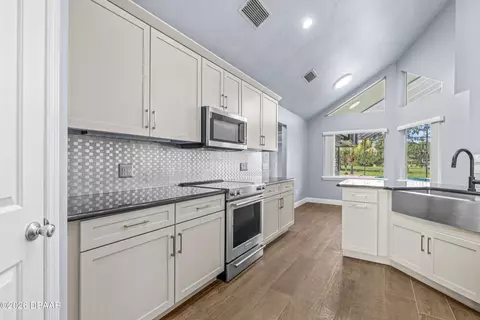 Kitchen - 31 Magnolia Ct, Ormond Beach, FL 32174 photo 1 of 5