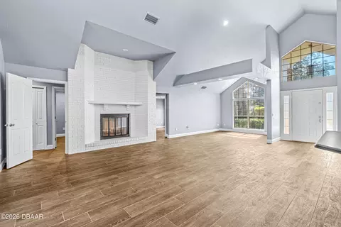 Living - 31 Magnolia Ct, Ormond Beach, FL 32174 photo 5 of 11