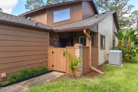 Exterior - 105 Horseshoe Trl, Ormond Beach, FL 32174 photo 3 of 12