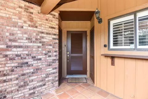 Exterior - 105 Horseshoe Trl, Ormond Beach, FL 32174 photo 5 of 12