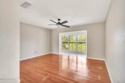 Living - 105 Horseshoe Trl, Ormond Beach, FL 32174 photo 10 of 10
