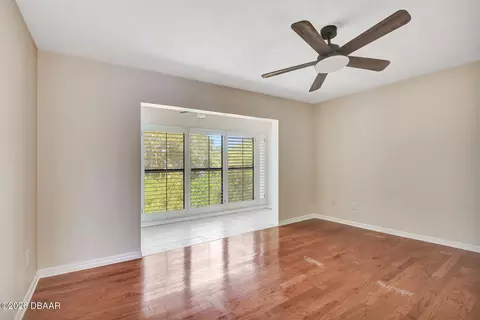 Living - 105 Horseshoe Trl, Ormond Beach, FL 32174 photo 9 of 10