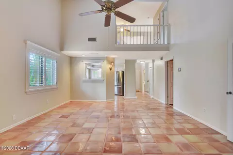 Living - 105 Horseshoe Trl, Ormond Beach, FL 32174 photo 1 of 10