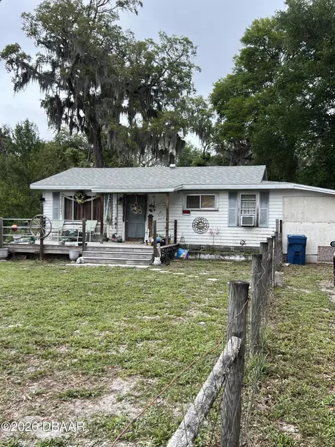 495 South St, De Leon Springs, FL 32130