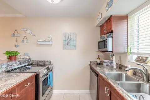 935 Ocean Shore Blvd, Ormond Beach, FL 32176 photo 4