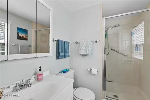 Bath - 26 S St Andrews Dr, Ormond Beach, FL 32174 photo 2 of 3