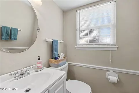 Bath - 26 S St Andrews Dr, Ormond Beach, FL 32174 photo 1 of 3