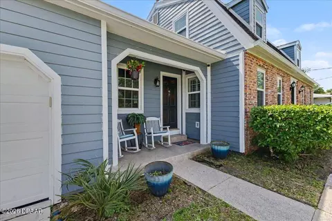 Exterior - 26 S St Andrews Dr, Ormond Beach, FL 32174 photo 3 of 16