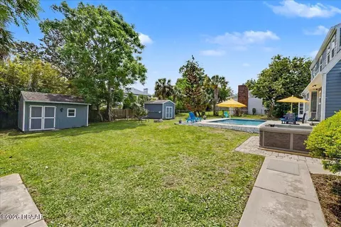 Exterior - 26 S St Andrews Dr, Ormond Beach, FL 32174 photo 14 of 16