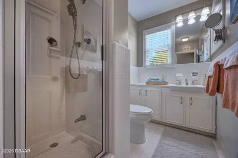 Bath - 105 Riverside Dr, Ormond Beach, FL 32176 photo 8 of 13