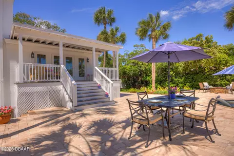 Exterior - 105 Riverside Dr, Ormond Beach, FL 32176 photo 5 of 24