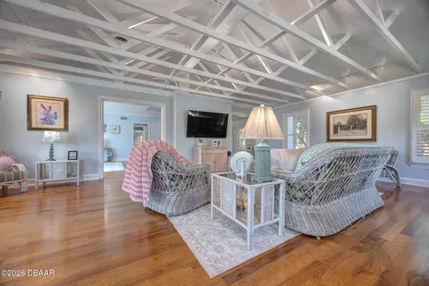 Living - 105 Riverside Dr, Ormond Beach, FL 32176 photo 7 of 9