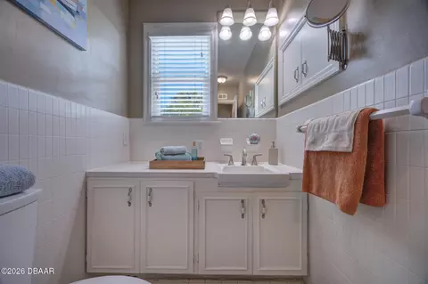 Bath - 105 Riverside Dr, Ormond Beach, FL 32176 photo 7 of 13