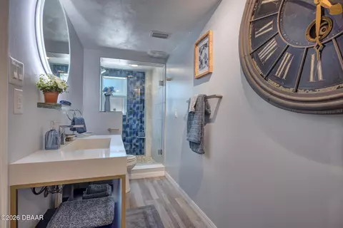 Bath - 105 Riverside Dr, Ormond Beach, FL 32176 photo 11 of 13